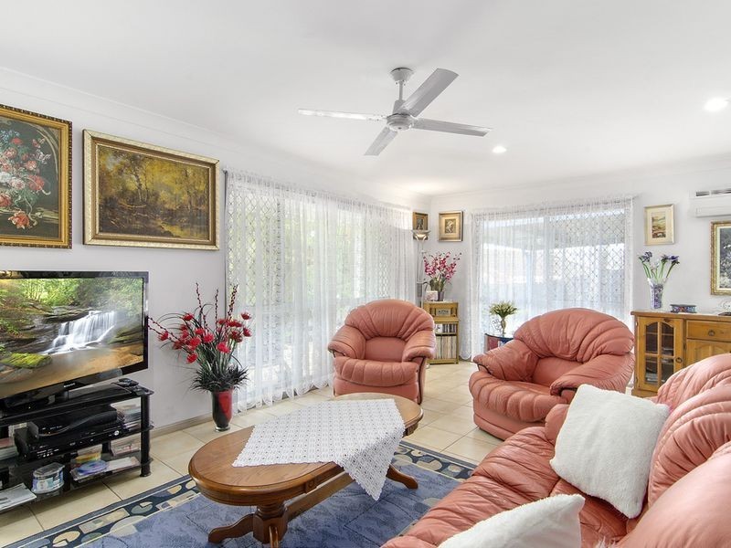 6 Wirraway Place, Worongary QLD 4213