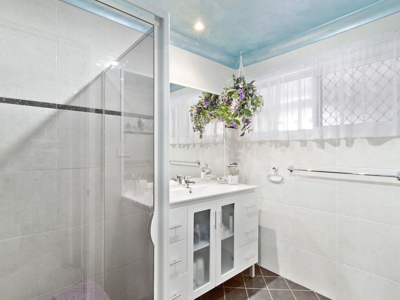 6 Wirraway Place, Worongary QLD 4213