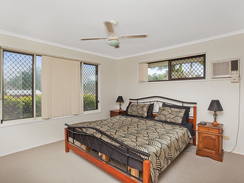 4 Cozens Way, Highland Park QLD 4211