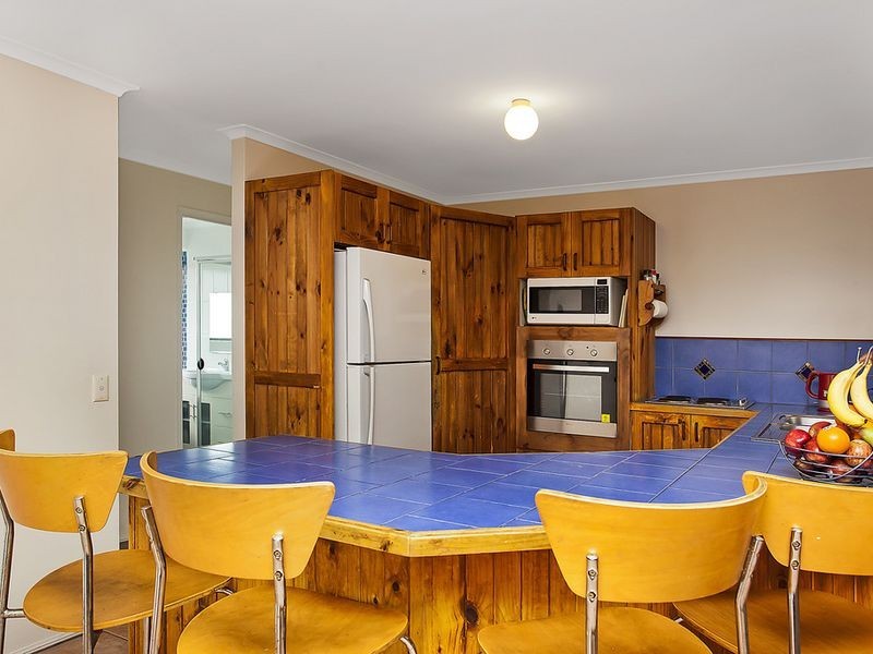 4 Cozens Way, Highland Park QLD 4211