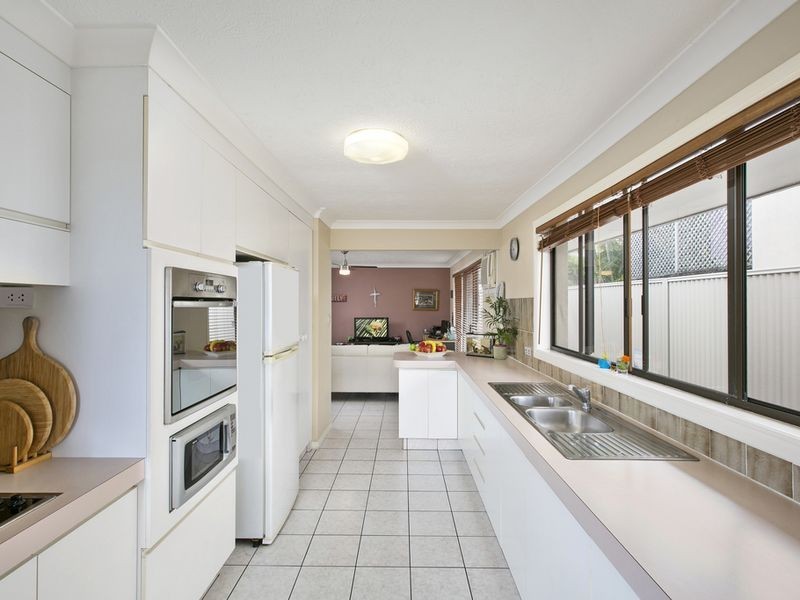 80 Pappas Way, Carrara QLD 4211