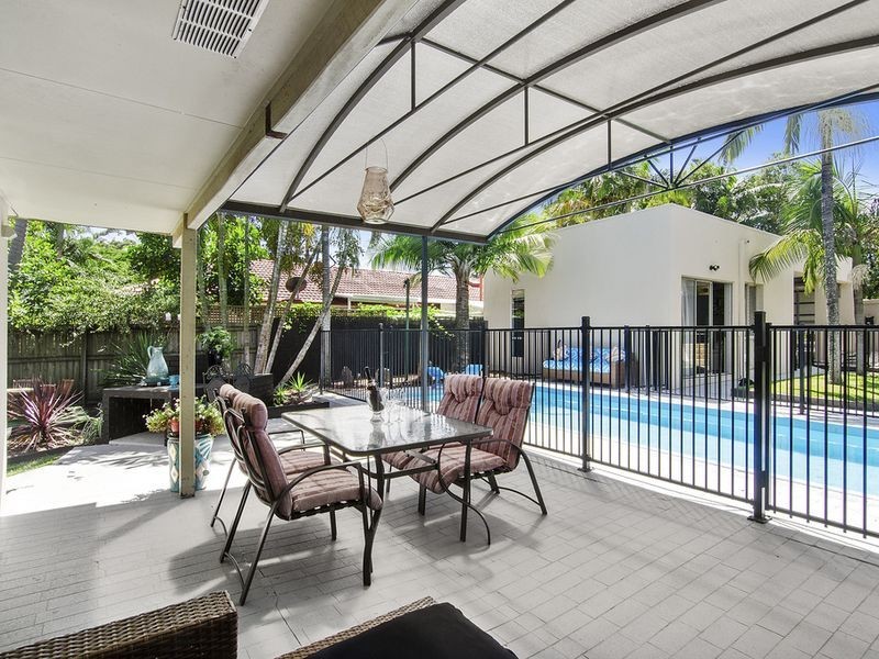 4 Winani Drive, Ashmore QLD 4214