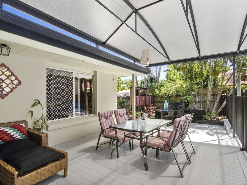 4 Winani Drive, Ashmore QLD 4214