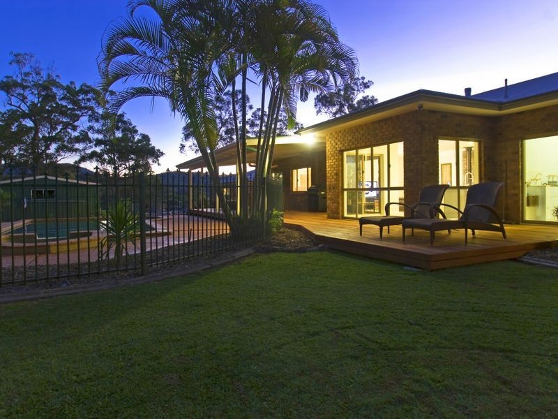 15 Haven Court, Maudsland QLD 4210