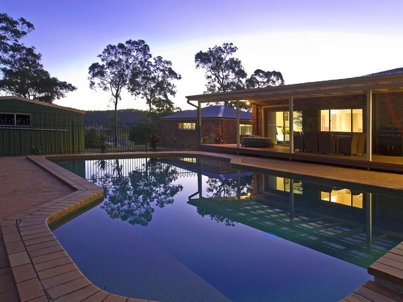 15 Haven Court, Maudsland QLD 4210