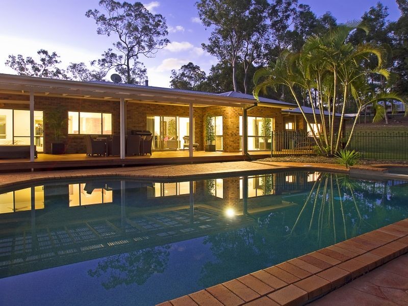 15 Haven Court, Maudsland QLD 4210