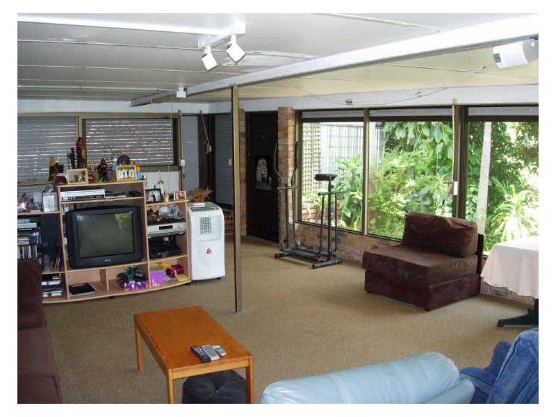31 Nerang River Drive, Nerang QLD 4211