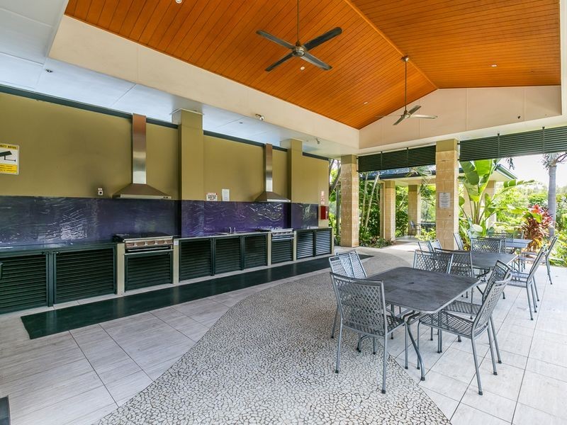 2012/1 The Vistas Drive, Carrara QLD 4211