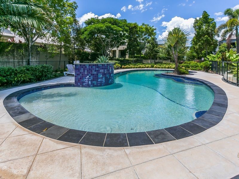 2012/1 The Vistas Drive, Carrara QLD 4211