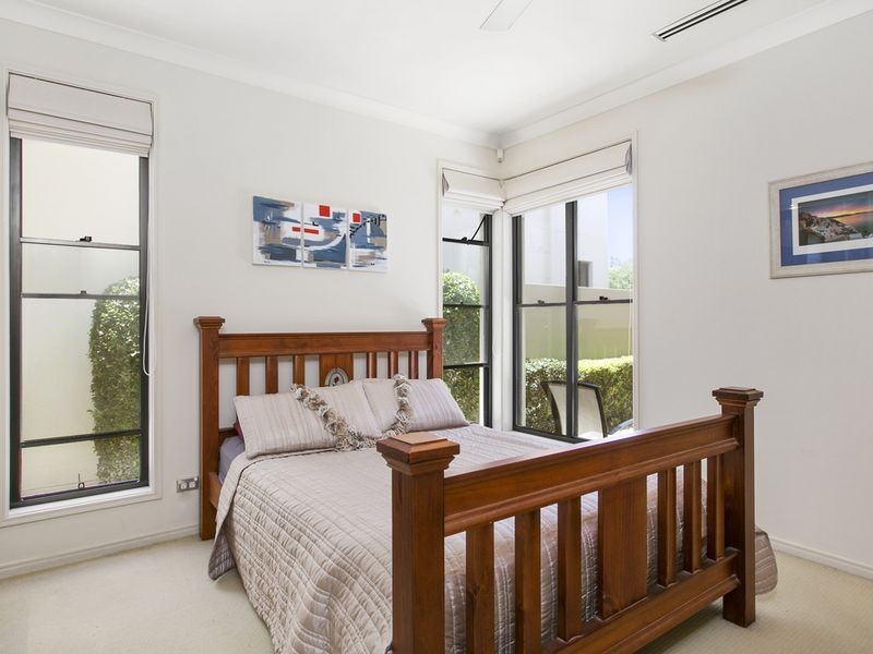 2012/1 The Vistas Drive, Carrara QLD 4211