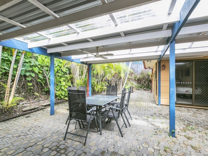 18 Alexander Drive, Highland Park QLD 4211