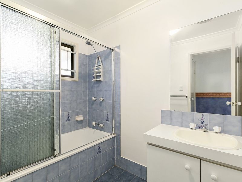 18 Alexander Drive, Highland Park QLD 4211
