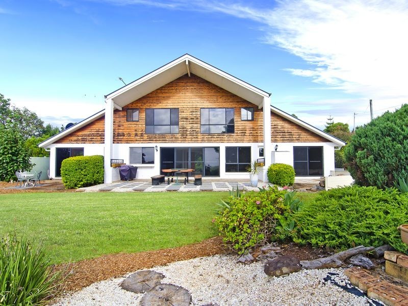 1-3 Wattle Court, Beechmont QLD 4211