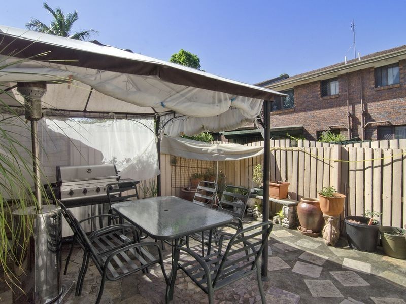 2/3 Martin Street, Nerang QLD 4211