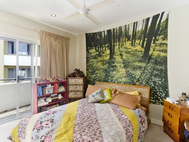 2/10 Valbonne Avenue, Varsity Lakes QLD 4227