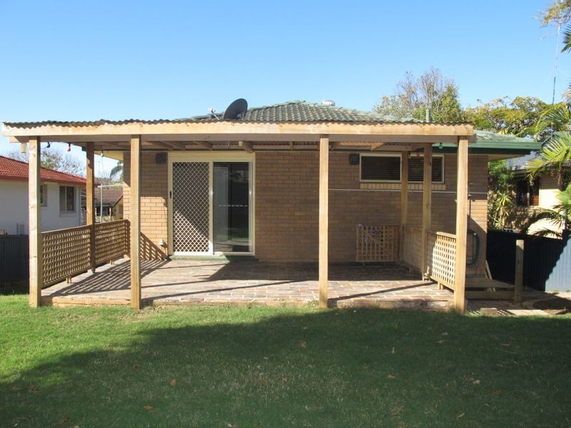 17 Paradise Street, Nerang QLD 4211