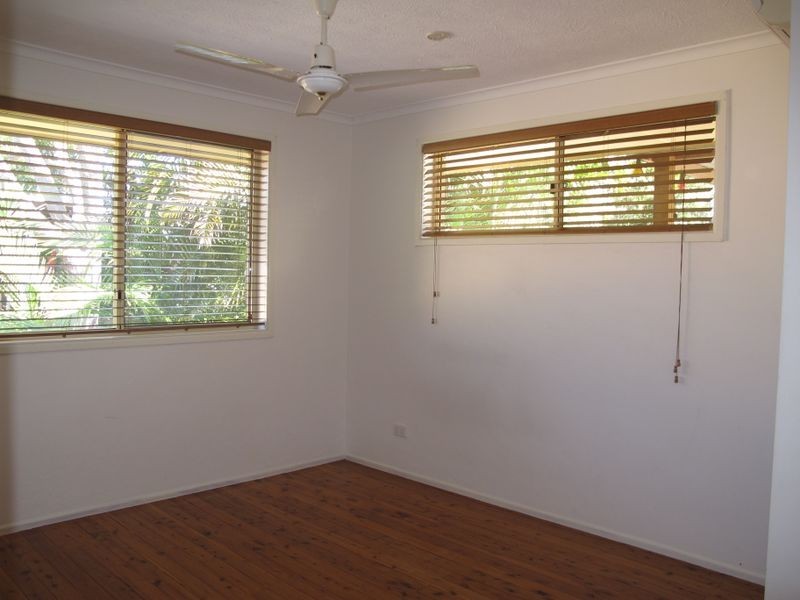 17 Paradise Street, Nerang QLD 4211