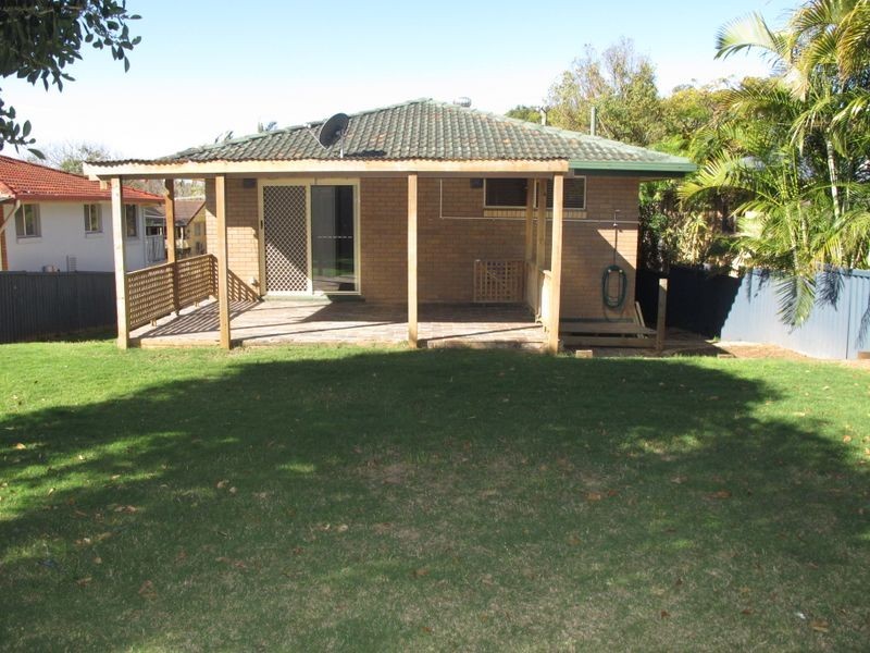 17 Paradise Street, Nerang QLD 4211