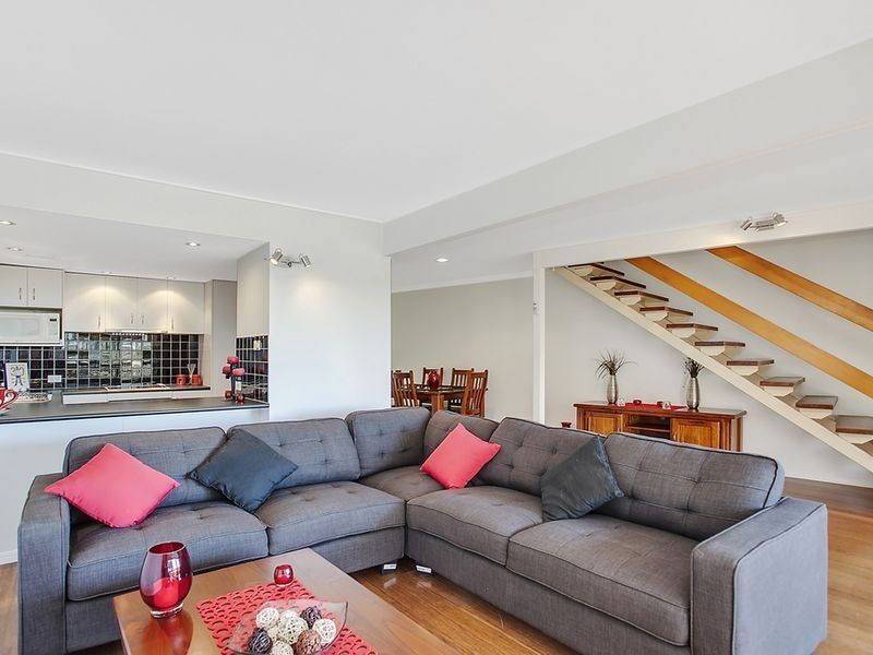 14/11 Balfour Crescent, Highland Park QLD 4211