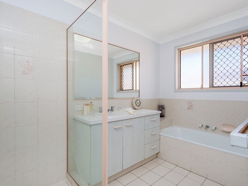 47 Merridown Drive, Merrimac QLD 4226
