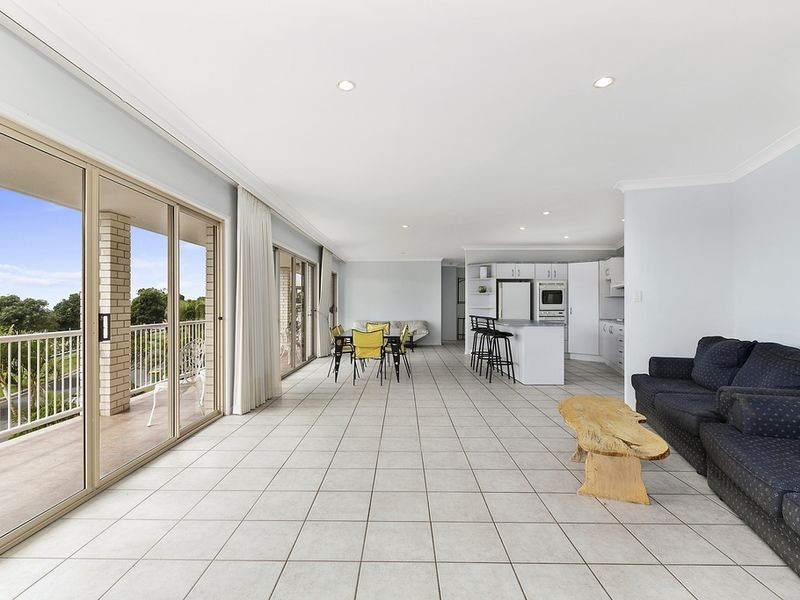 59 Armstrong Way, Highland Park QLD 4211