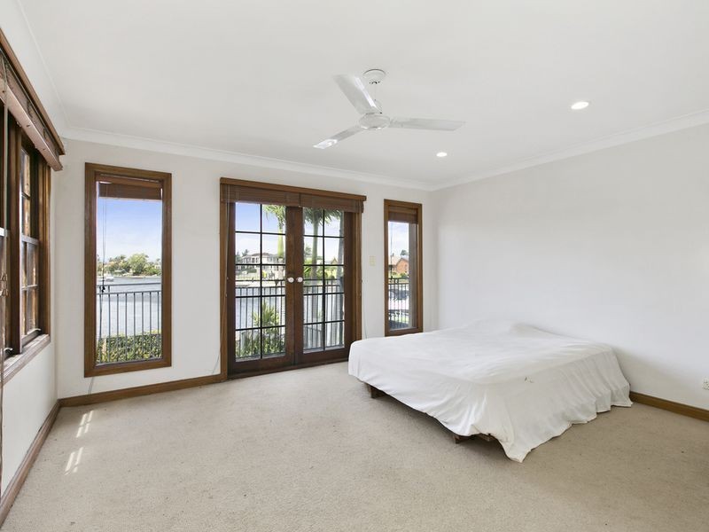 6 Moray Court, Benowa QLD 4217