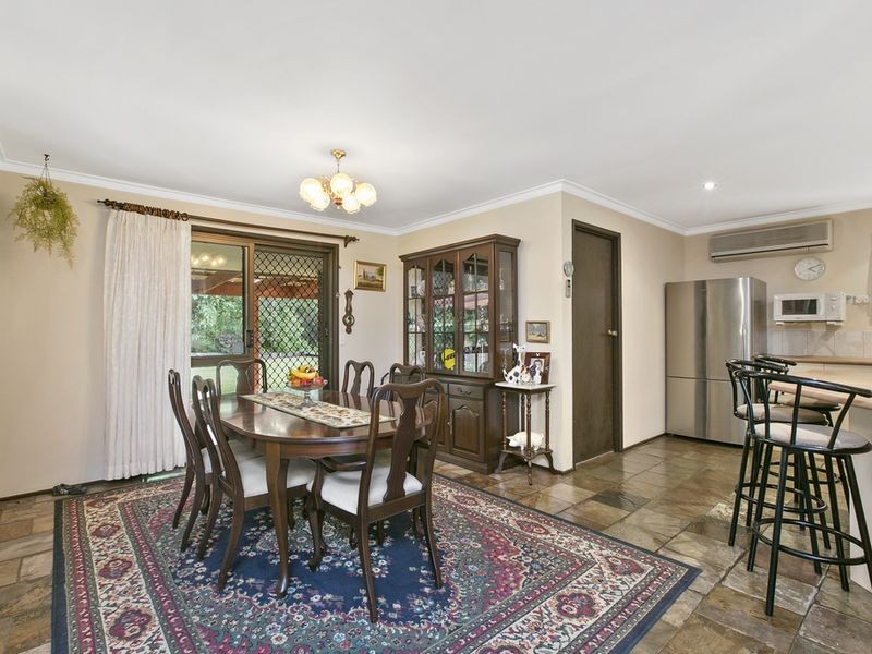 17 Josephine Terrace, Highland Park QLD 4211