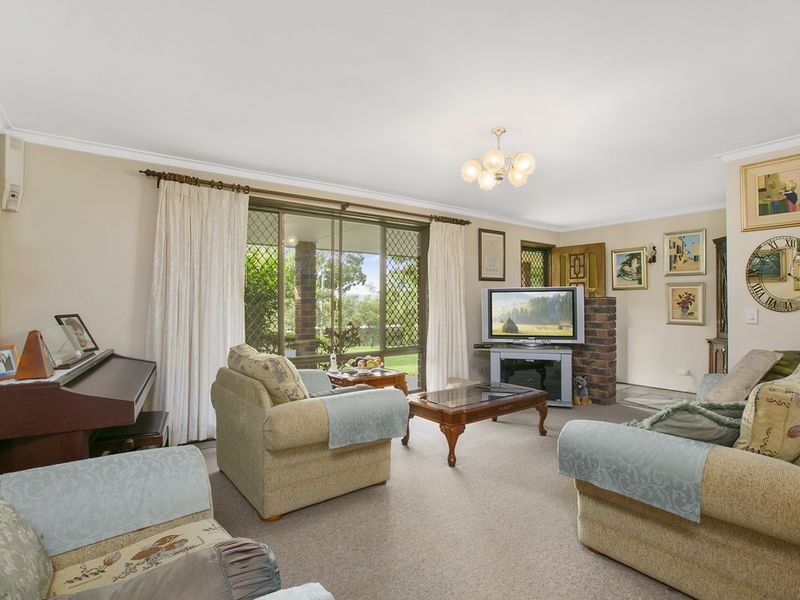 17 Josephine Terrace, Highland Park QLD 4211