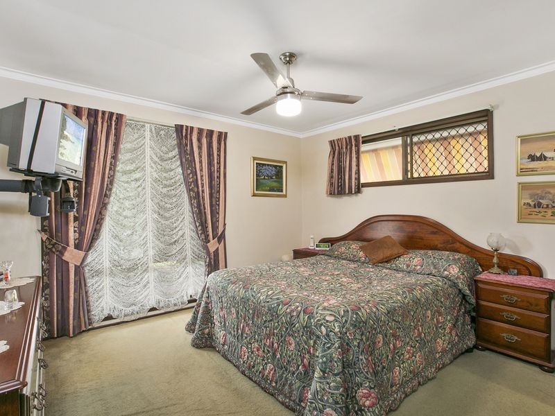 17 Josephine Terrace, Highland Park QLD 4211