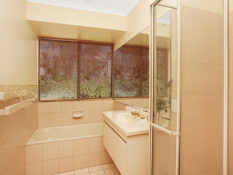 20 The Mores, Nerang QLD 4211