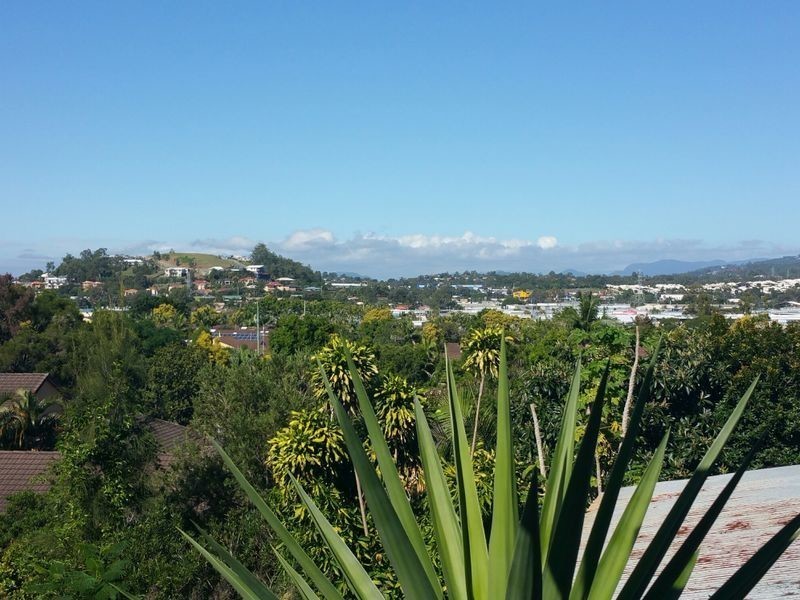 47 Nerang Broadbeach Road, Nerang QLD 4211