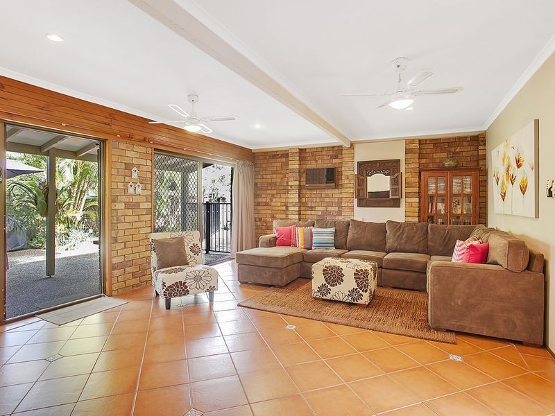 64 Nerang River Drive, Nerang QLD 4211