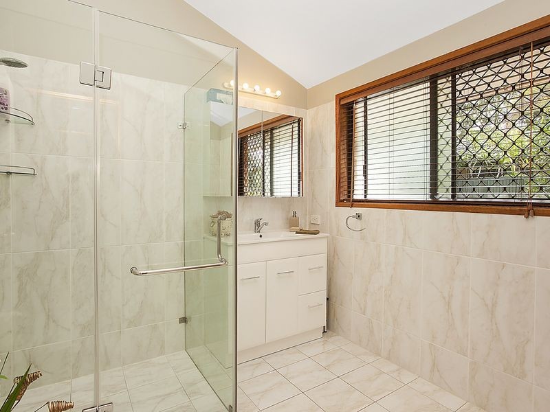 64 Nerang River Drive, Nerang QLD 4211