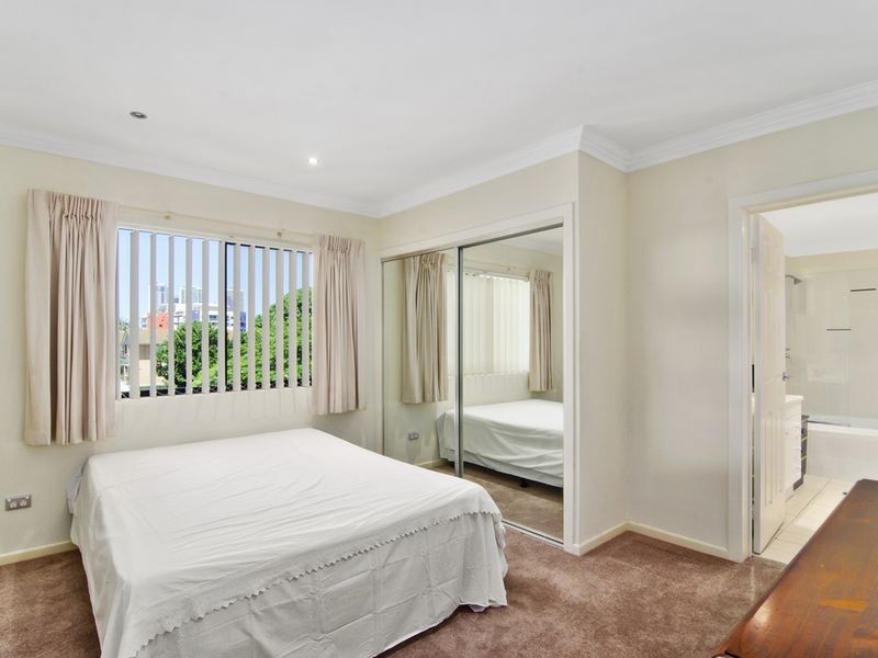 6/14 Little Norman Street, Southport QLD 4215