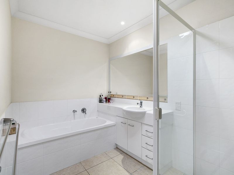 27/11 Eden Court, Nerang QLD 4211