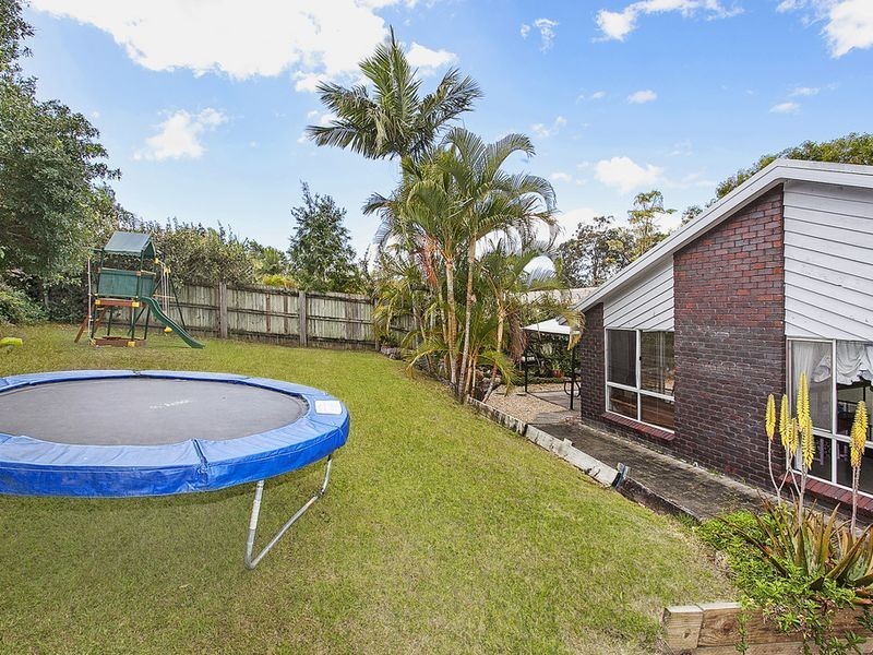 6 Guthrie Parade, Carrara QLD 4211