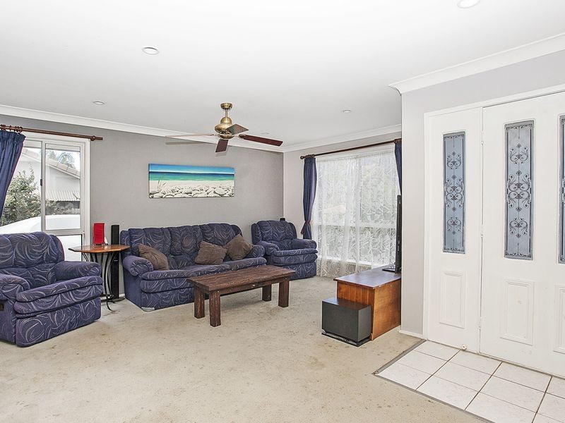 6 Guthrie Parade, Carrara QLD 4211