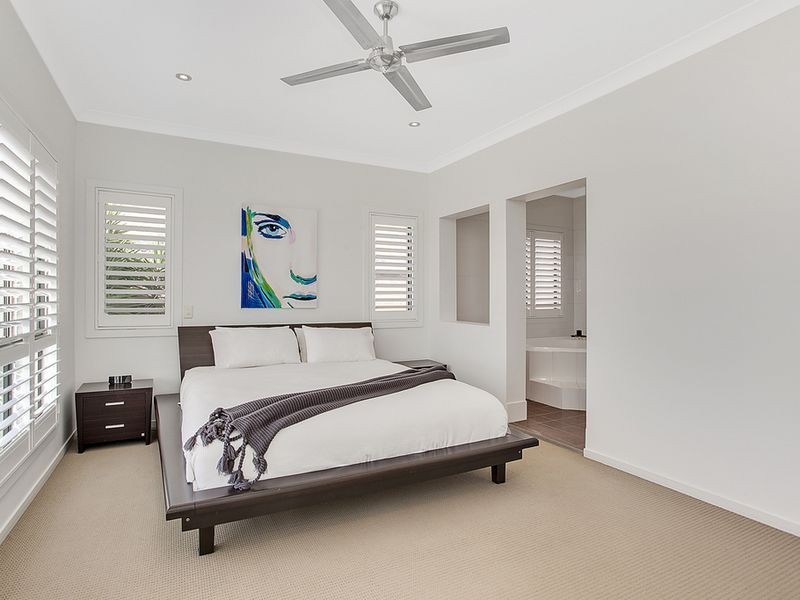 48 Tara Vista Boulevard, Highland Park QLD 4211