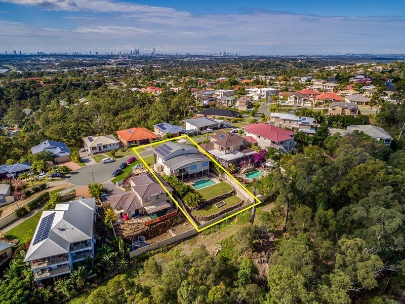48 Tara Vista Boulevard, Highland Park QLD 4211