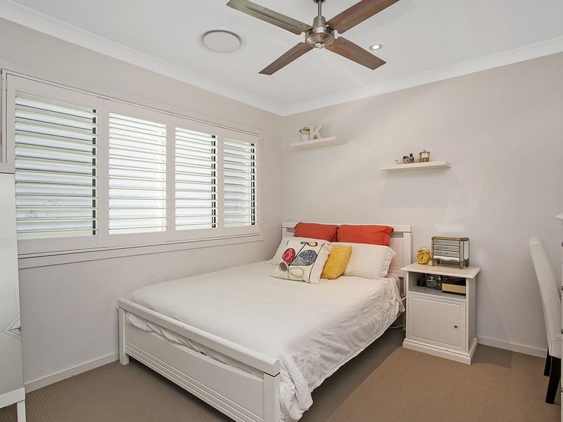 48 Tara Vista Boulevard, Highland Park QLD 4211