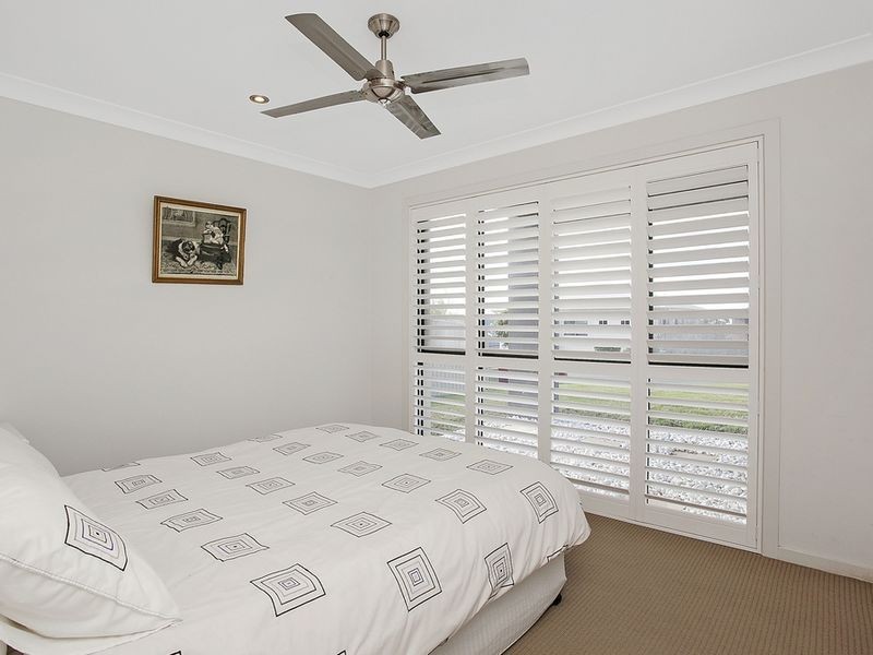 48 Tara Vista Boulevard, Highland Park QLD 4211