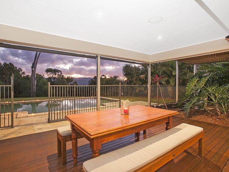 48 Tara Vista Boulevard, Highland Park QLD 4211