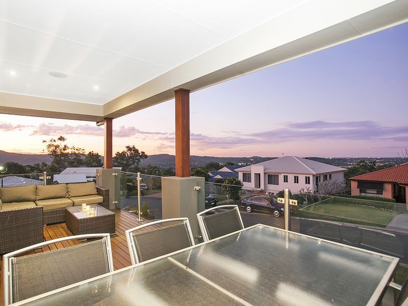 48 Tara Vista Boulevard, Highland Park QLD 4211