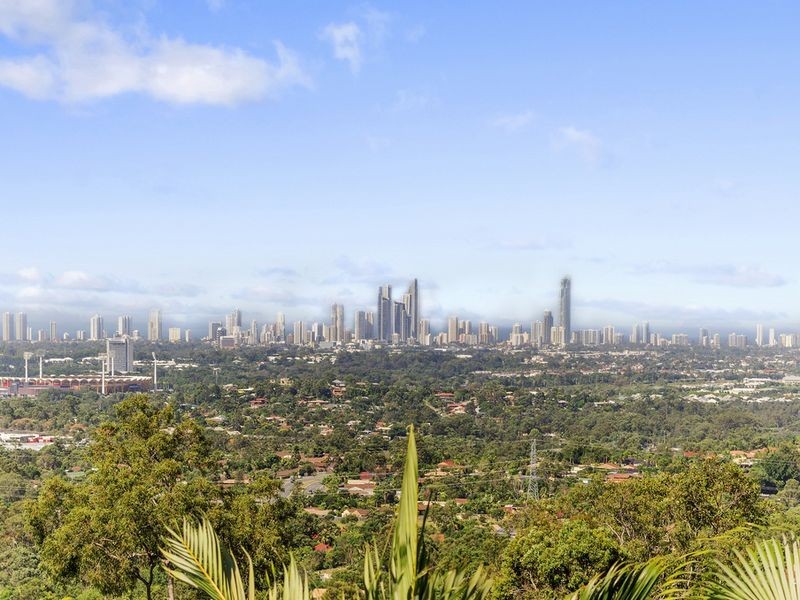 9 Galleria Court, Highland Park QLD 4211