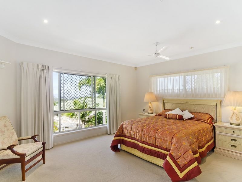 9 Galleria Court, Highland Park QLD 4211