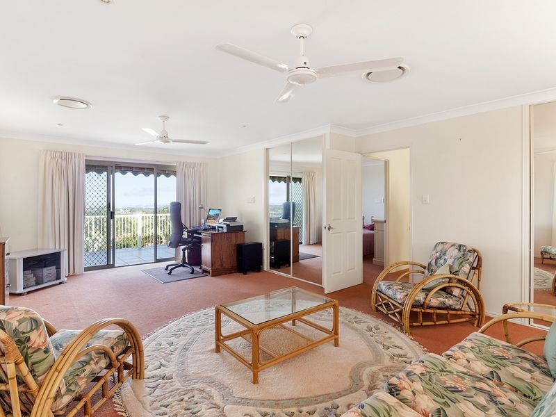 9 Galleria Court, Highland Park QLD 4211