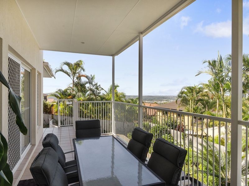 9 Galleria Court, Highland Park QLD 4211