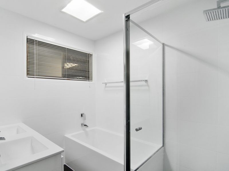 17 Goodman Close, Highland Park QLD 4211