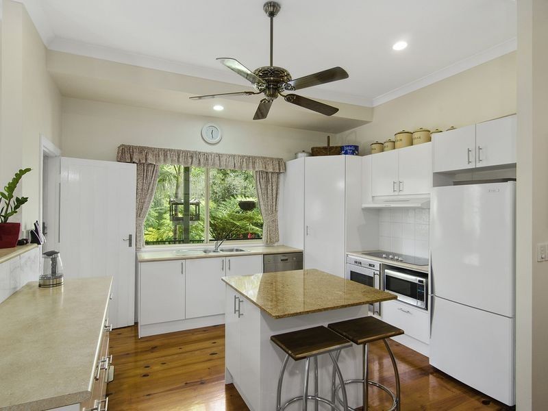 123 Castle Hill Drive North, Gaven QLD 4211