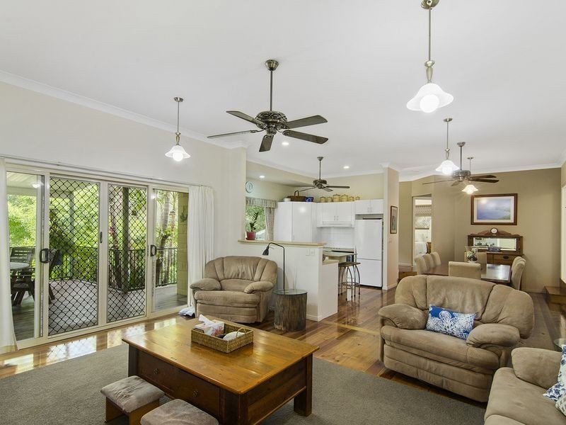 123 Castle Hill Drive North, Gaven QLD 4211